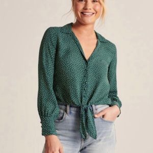 Abercrombie & Fitch Tie-Front Button Up Blouse